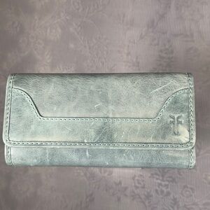 Frye Melissa Continental Genuine Italian Leather Snap Close Wallet
